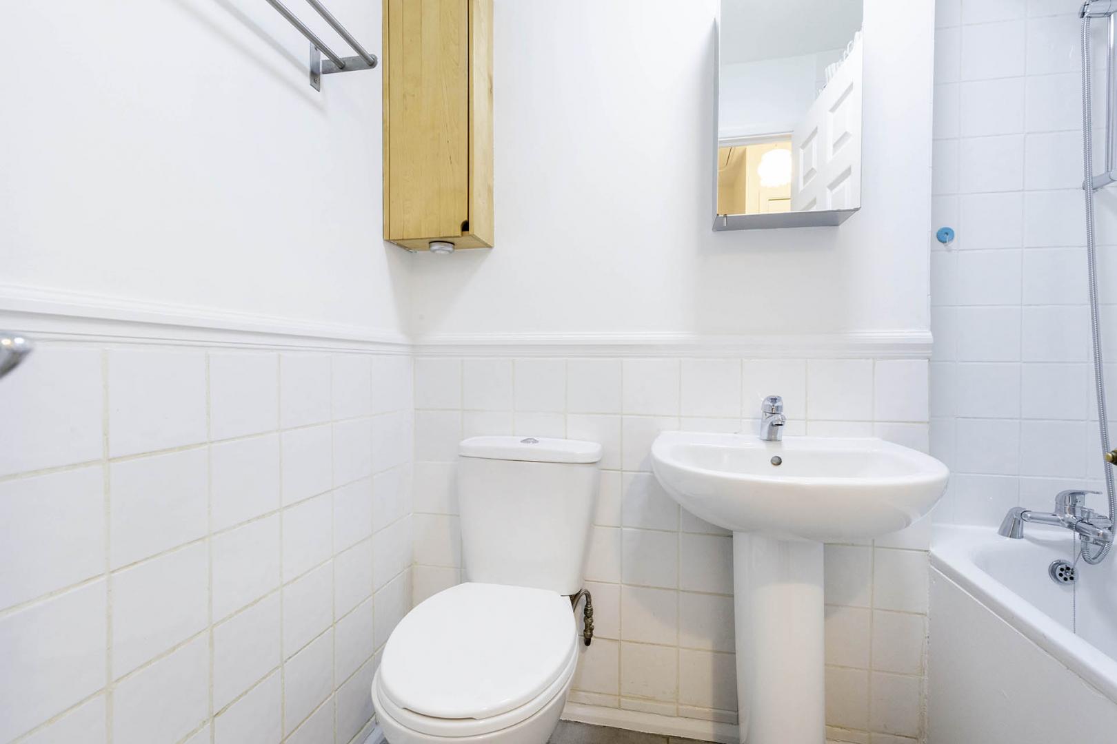 Luxury Studio in Central Location Snowdon Drive, Hendon